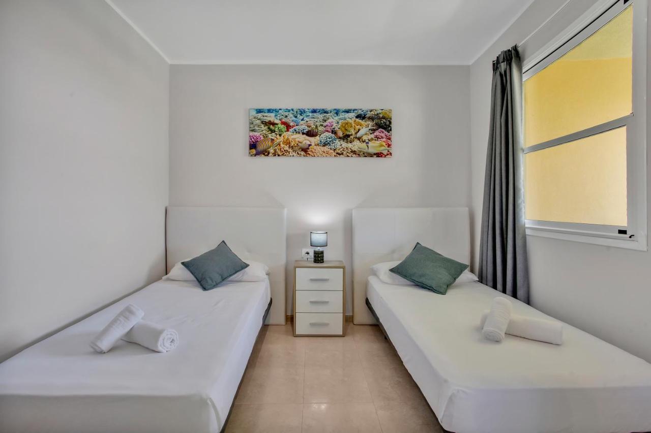 Sun And Green, Heated Pool, 3 Rooms, Air C 圣米格尔德阿沃纳 外观 照片